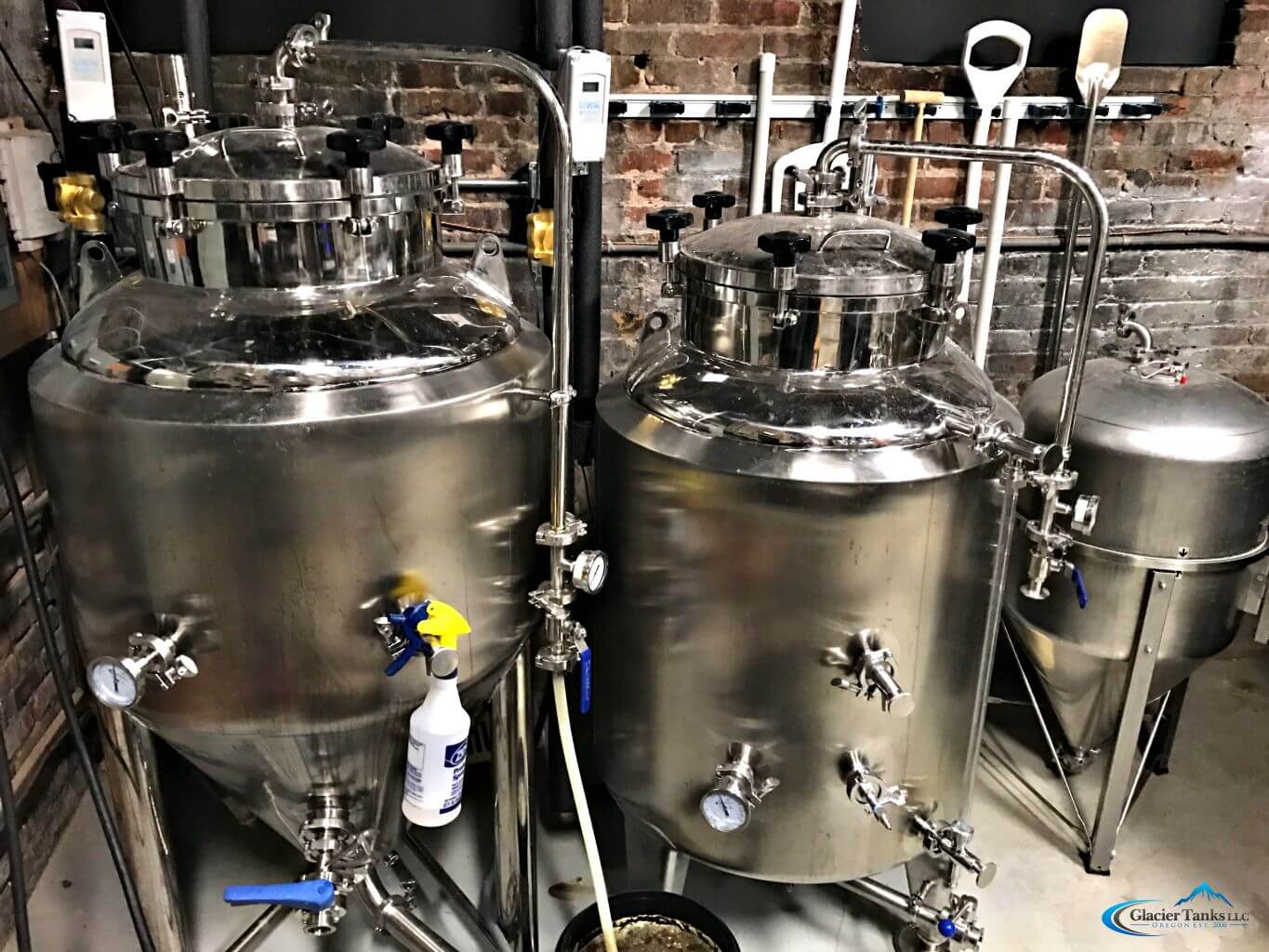 Custom Designed Brewing Tanks  Mixing, Fermenting, Brite, Mash Tun & more